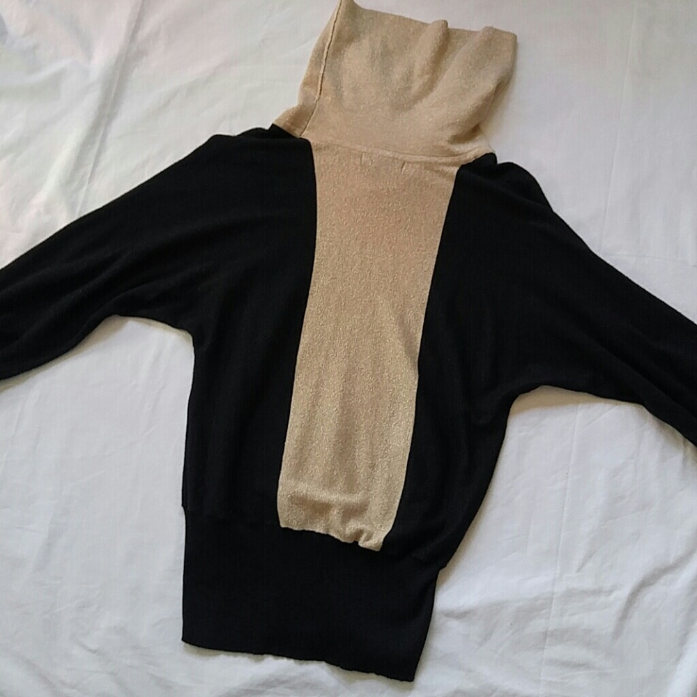 Sweater - Picture 8 of 8